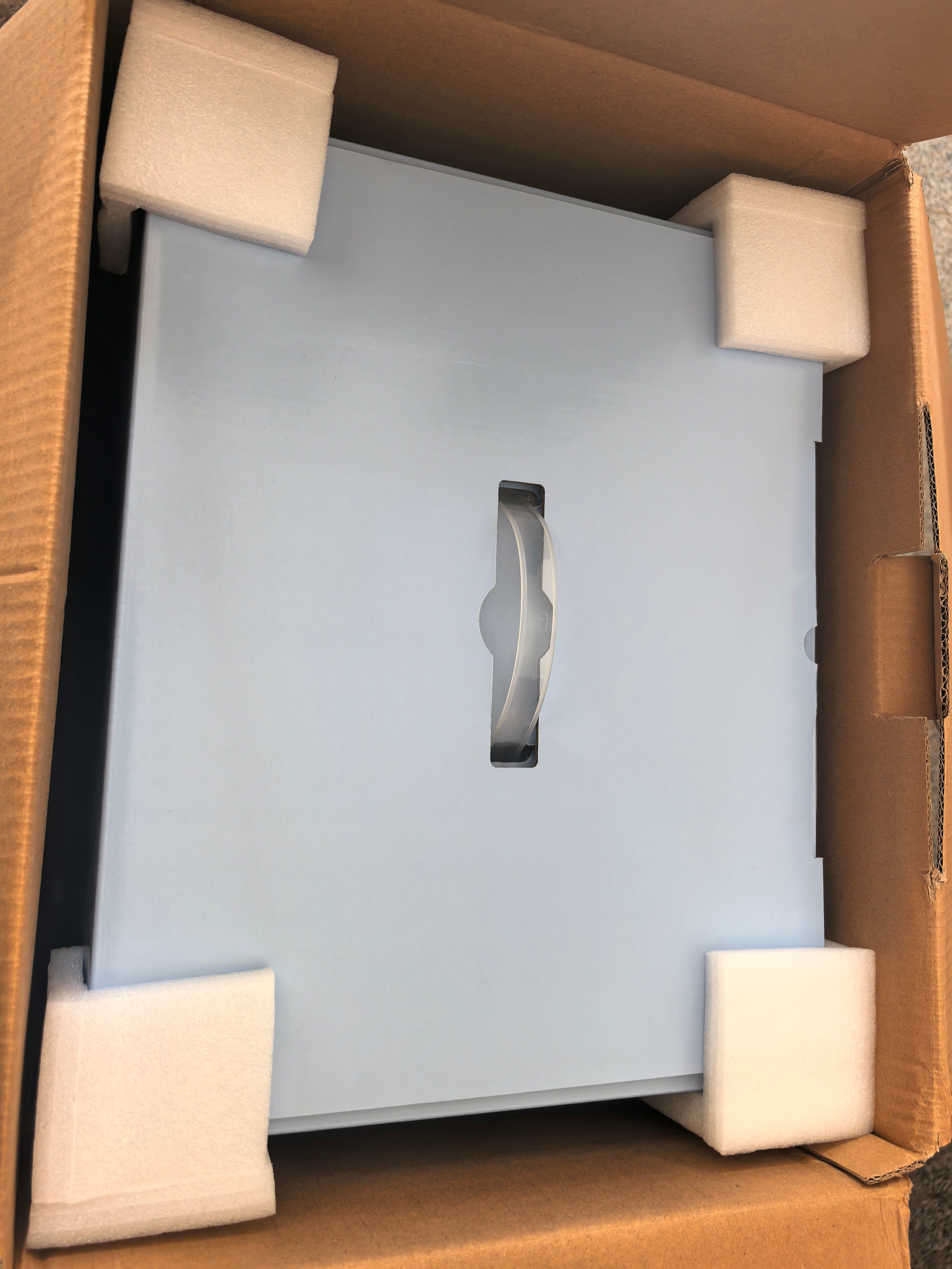 王俊凯不莱玫品牌首位全球代言人 王俊凯从开始到未来,只为王俊凯 回到老家，终于看