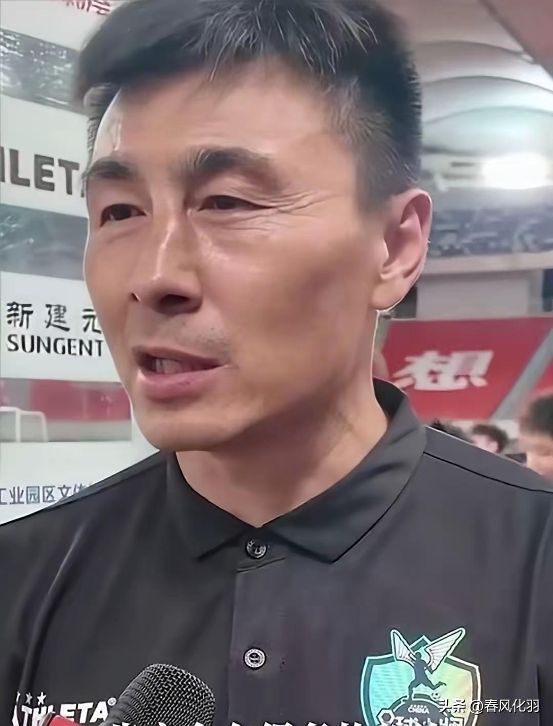 李玮峰才是人间清醒，对于董路的足球小将在夺得U12世界杯冠军这件事说的非常准确和
