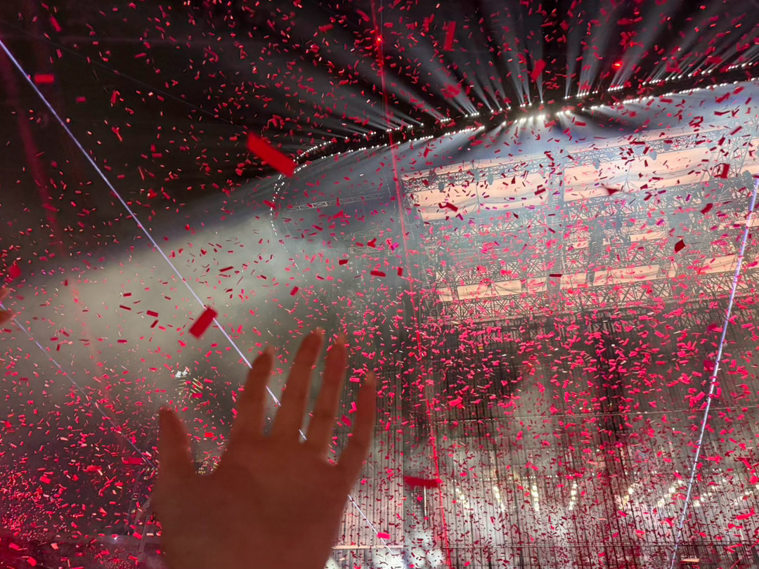 欢迎你误入这片狼藉的森林，陪我一起看万兽锣鼓喧天薛之谦万兽之王巡回演唱会 广州·