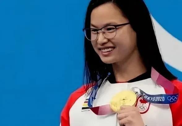 “我是加拿大人，我不会到中国寻找亲生父母。” 华裔奥运冠军麦克尼尔此言一出，争议