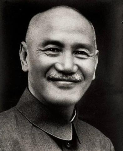 蒋家后人欲迁灵柩回大陆，网上喊"休想"：不是不近人情，是历史不能忘 
 
194