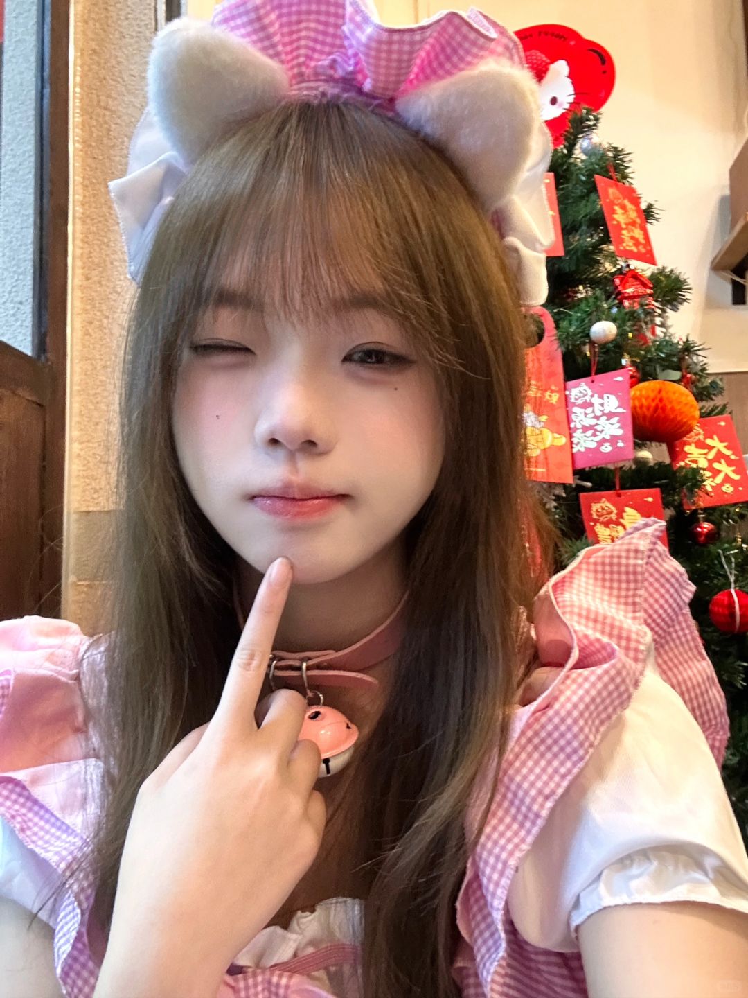 小猫烟熏妆有点好看！