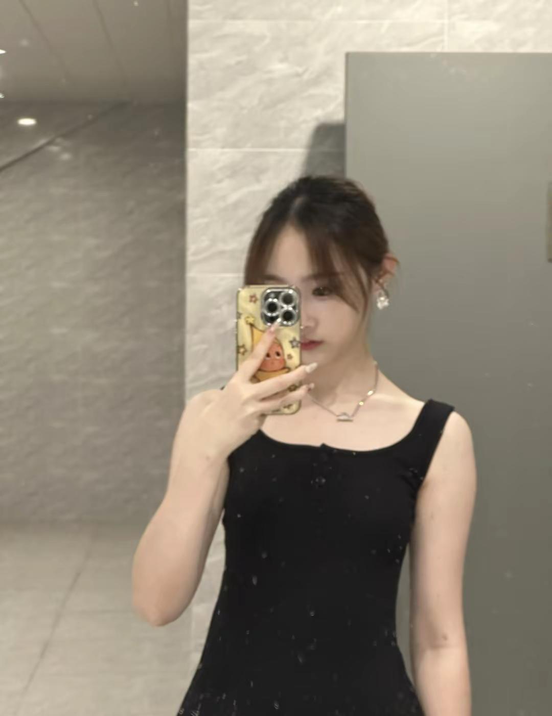 低像素ootd 黑裙 陶喆上海专场