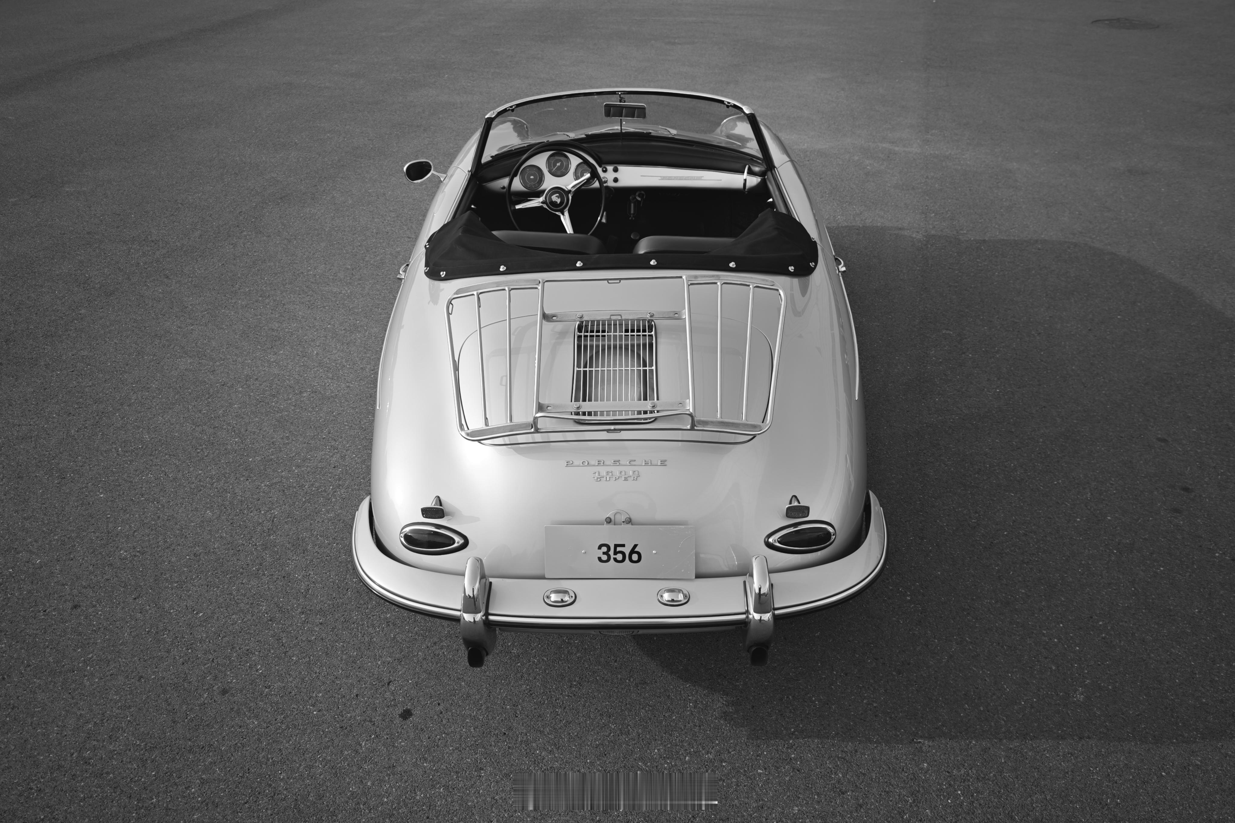 保时捷356B，姜还是老的辣，50多年的车，跑起来不费劲儿