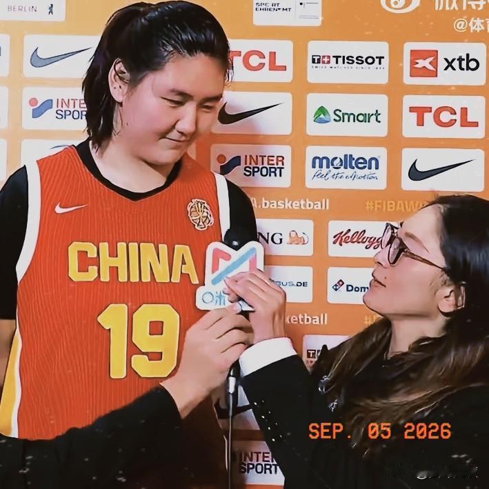 2米23的张子宇想去WNBA打球，还需要三方面提升。
一，加强上肢力量训练，与美