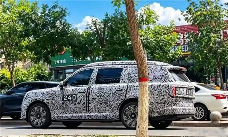 小米寻天汽车最新谍照曝光小米内部代号“昆仑”的寻天N90实车谍照流出，增程系统纯