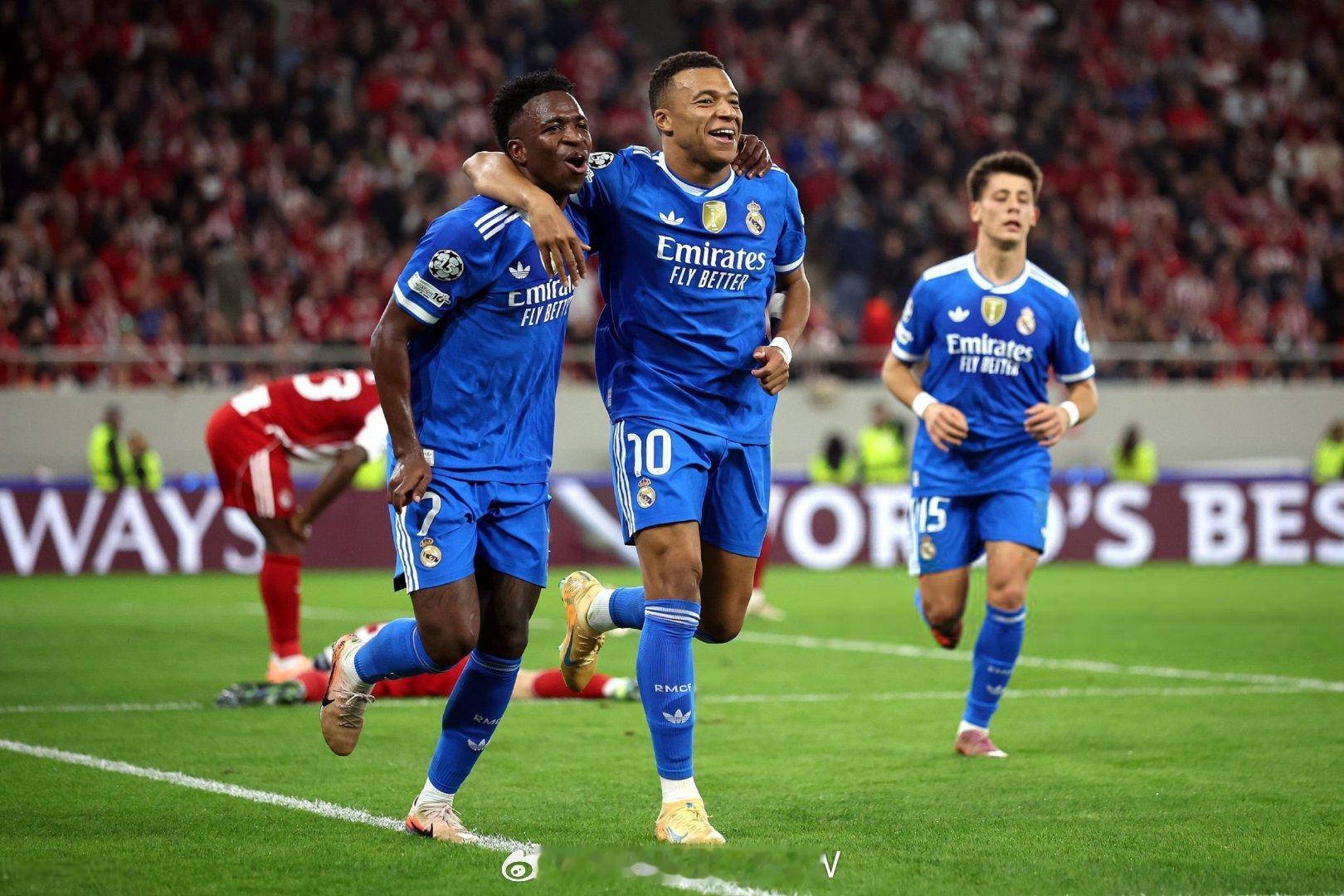 姆巴佩独中四元皇马引进姆巴佩目前来看真是双赢，姆巴佩圆了儿时的梦想，拿了高薪。皇