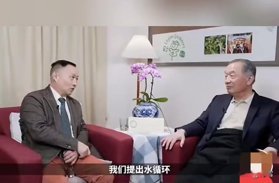 民间财经学者卢麒元和温铁最终还坐在一起惺惺相惜，究竟是曲高寡和，还是抱团取暖？