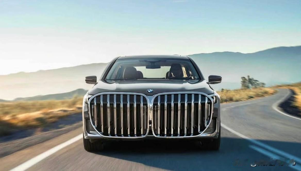 我们工作室00后摄影师不是想买车么，最后在凯迪拉克CT5和宝马3系里面纠结，年前