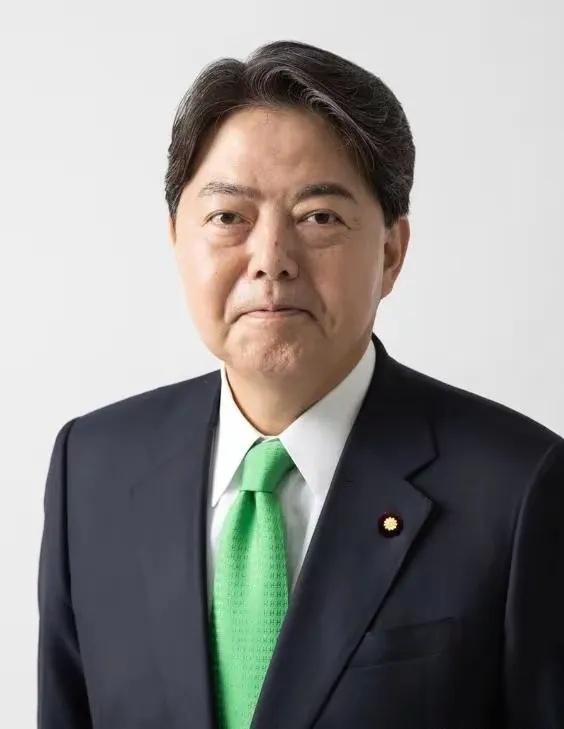 日欧科技联手：一场精密算计下的冒险棋局
 
东京与布鲁塞尔的外交官们最近忙得不可
