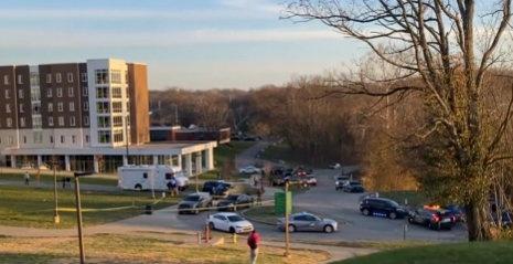 【【突发】肯塔基州立大学枪案：学生1死1重伤！枪手已被捕】肯塔基州立大学成立于1