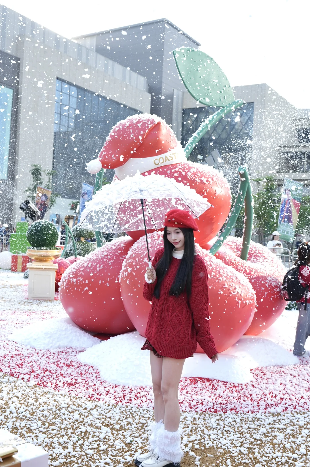 会飘雪的巨型圣诞樱桃🍒 深圳人少好拍‼️