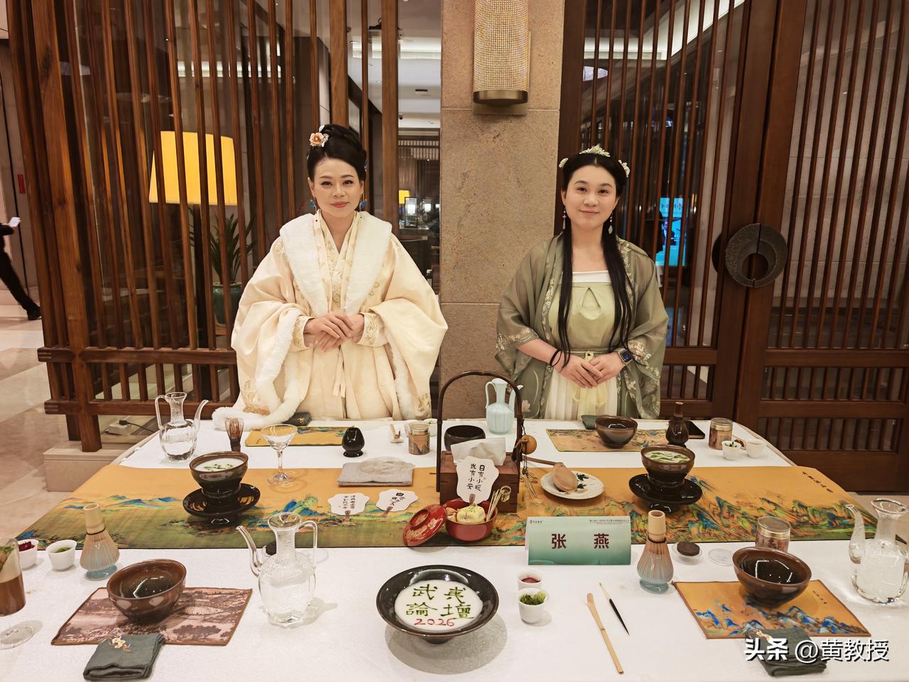 客观的讨论一个事
AI人工智能的快速发展
是利大于弊
还是弊大于利？