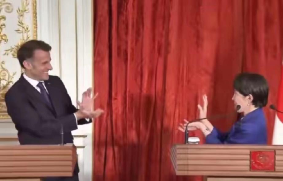 高市早苗又火了！
4月1号，法国总统马克龙到访日本，与高市早苗共同出席媒体见面会