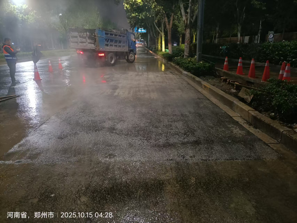 与时间赛跑！40小时完成抢修，郑州金水路塌陷今日凌晨恢复通行