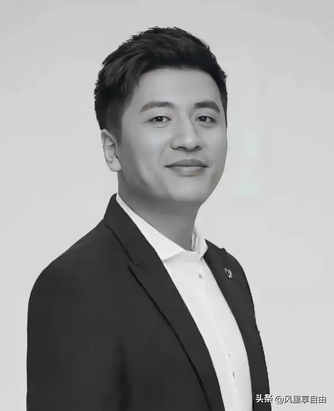 张雪峰走后，全网满屏的“张老师走好”，狠狠打了“国人仇富”这个说法的脸！
 
他