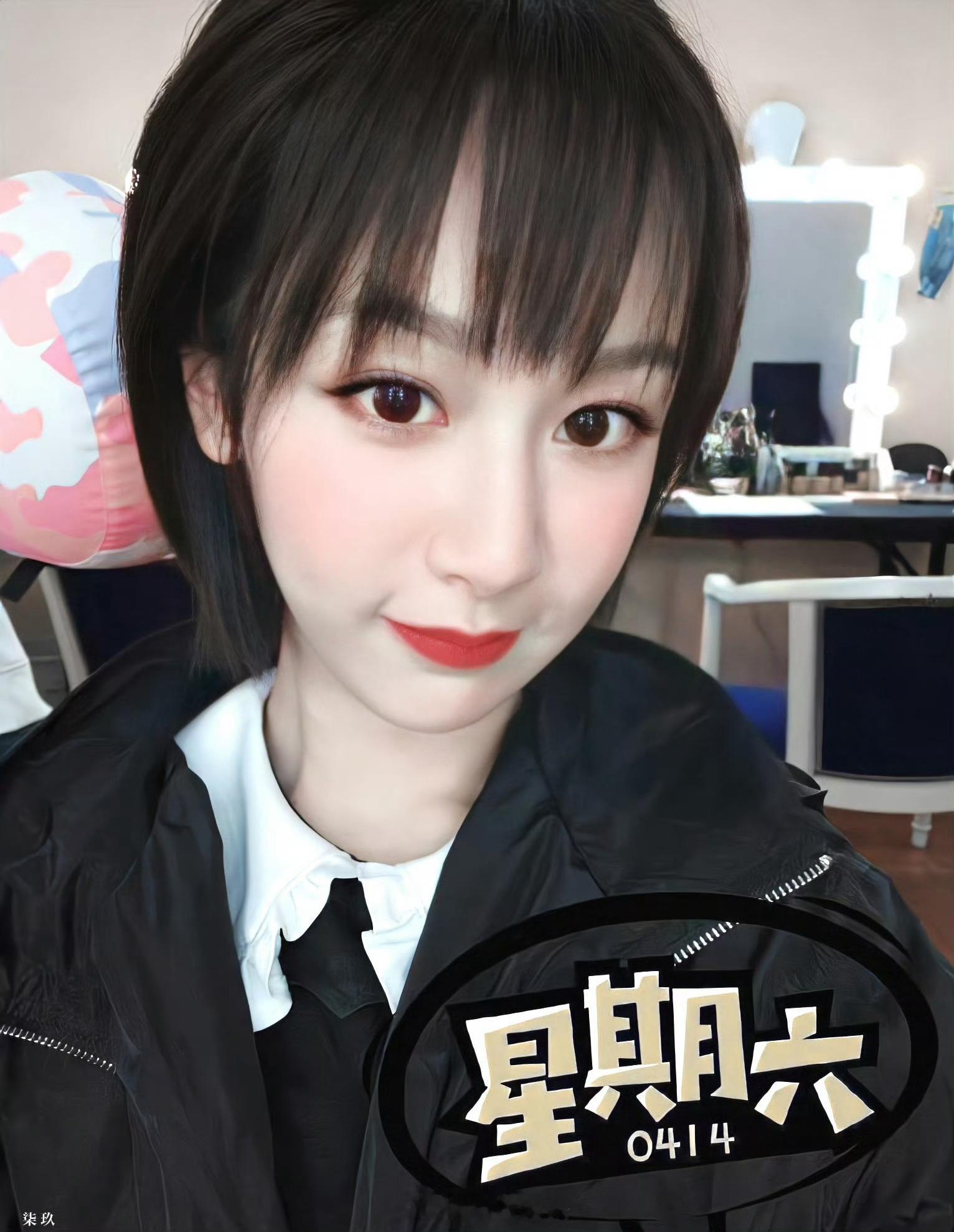 杨紫[超话]杨紫玉兰花开君再来 yz杨紫董竹君 温柔的晚风一定会吹散很多不愉快【