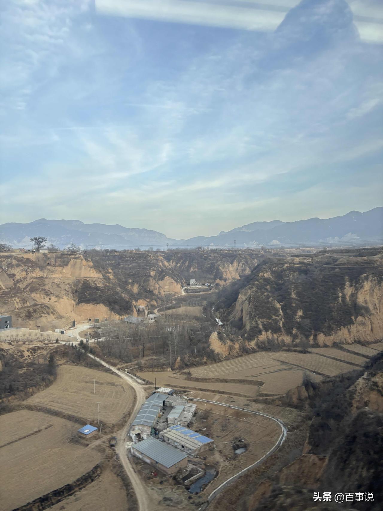 1。一定要少说话，少说话，少说话。
2。要慢，要抗得住沉默。
3. 一定要沉住气