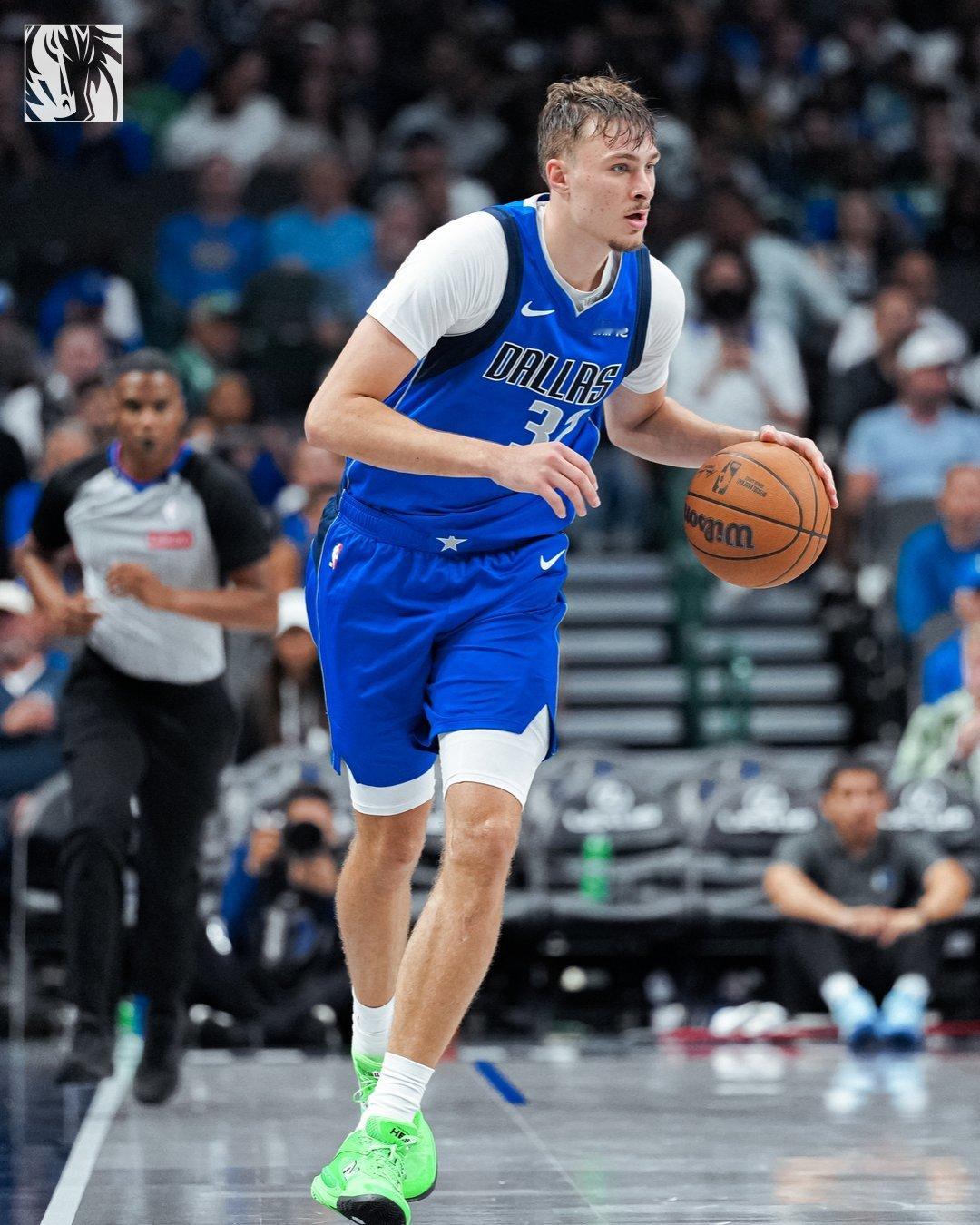 看着隔壁 77 在那一人扛球队，然后自己这边一盘散沙就缺这么一个串联的，真难受。