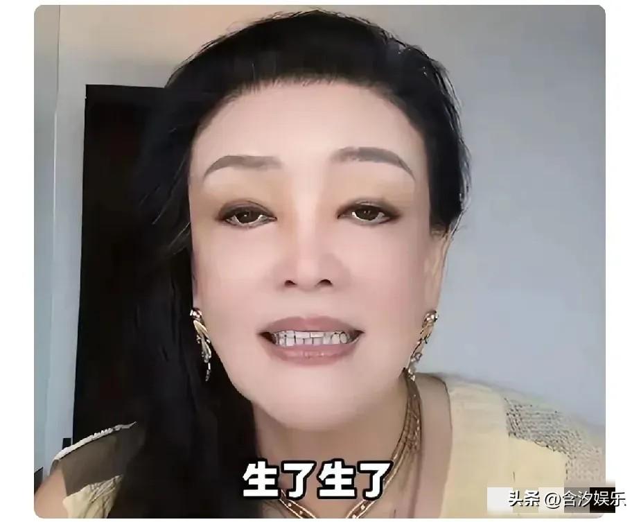 张兰在直播中说，小菲的爸爸汪大爷，这汪大爷从我生的那天，我就再也没有看见他。他说