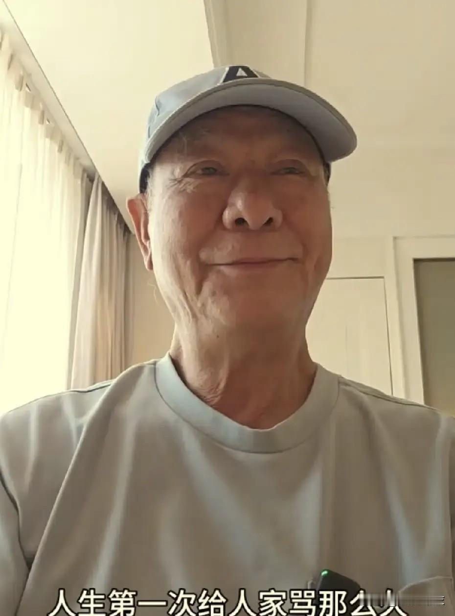 李修贤道歉了！近日，香港男星李修贤发视频向网友道，说他不该说周星驰的坏话，并祝贺