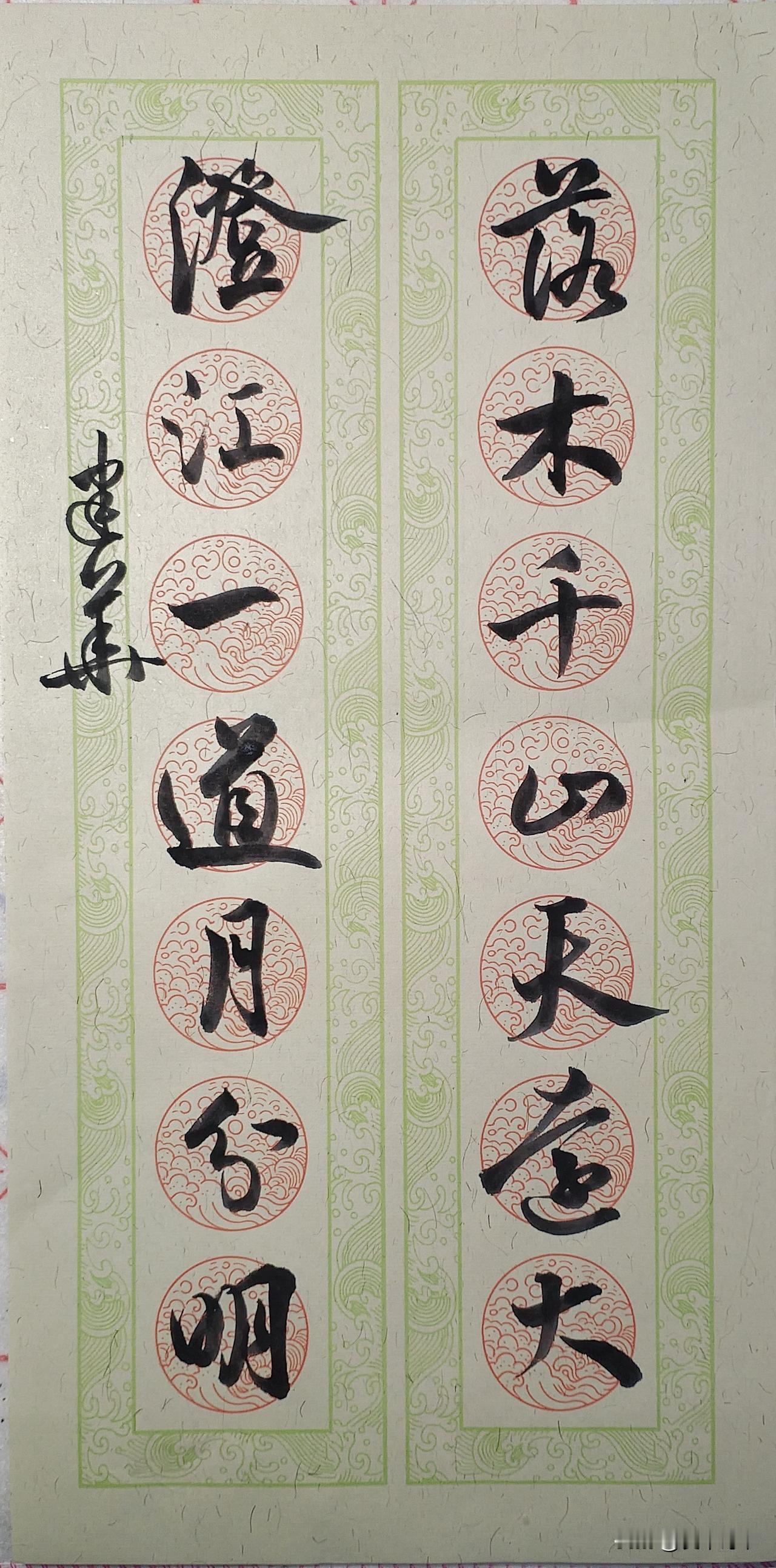 微信朋友圈基本已经灭亡了，我不大给人点赞评论，朋友也不大给我互动了。所以，索性发