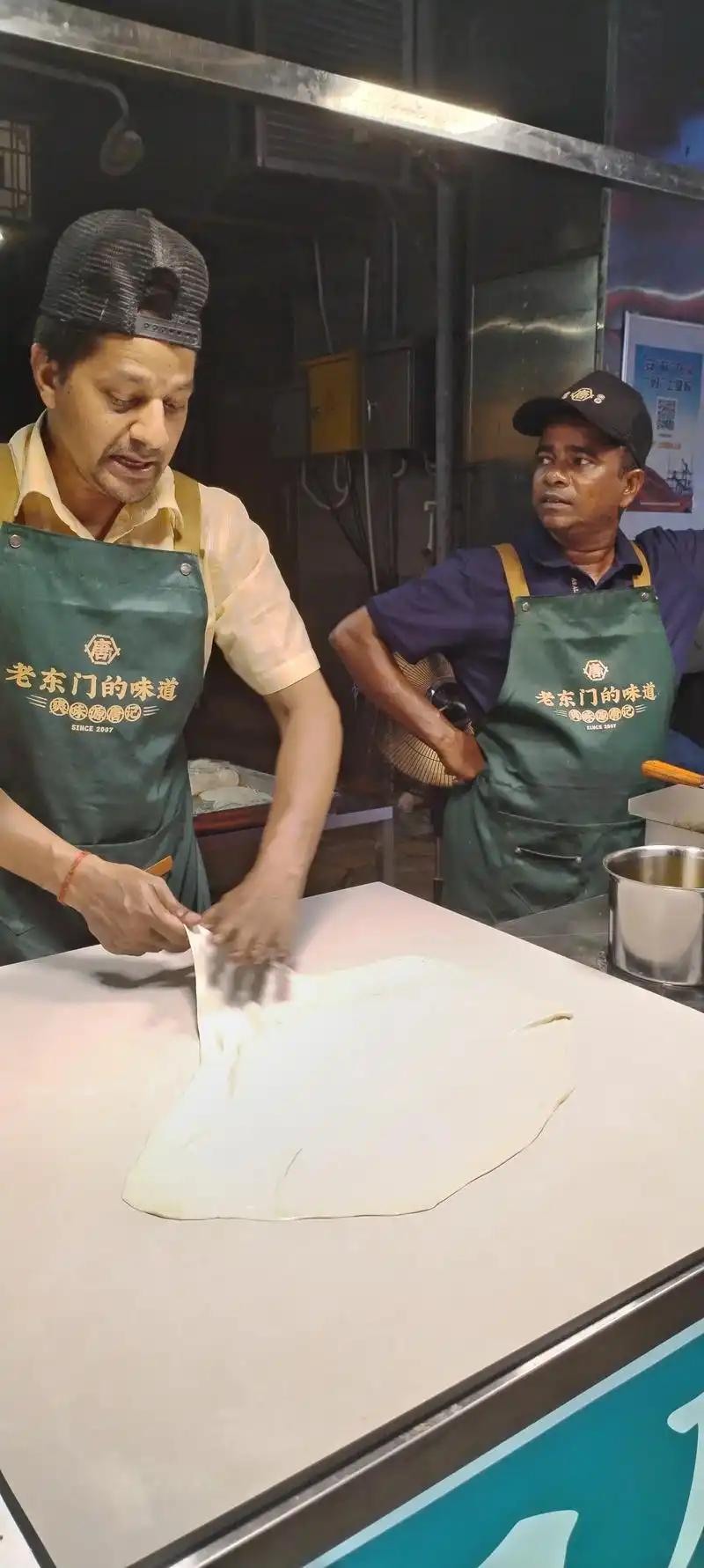 “飞饼专家”的1000元，买不到一张问责单，一场凑数式形式主义现形记

湖南邵阳