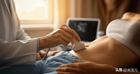 老医生反复问了三次：
一生只怀过一次孩子？
只生过一个孩子？
我连连回答：是的，