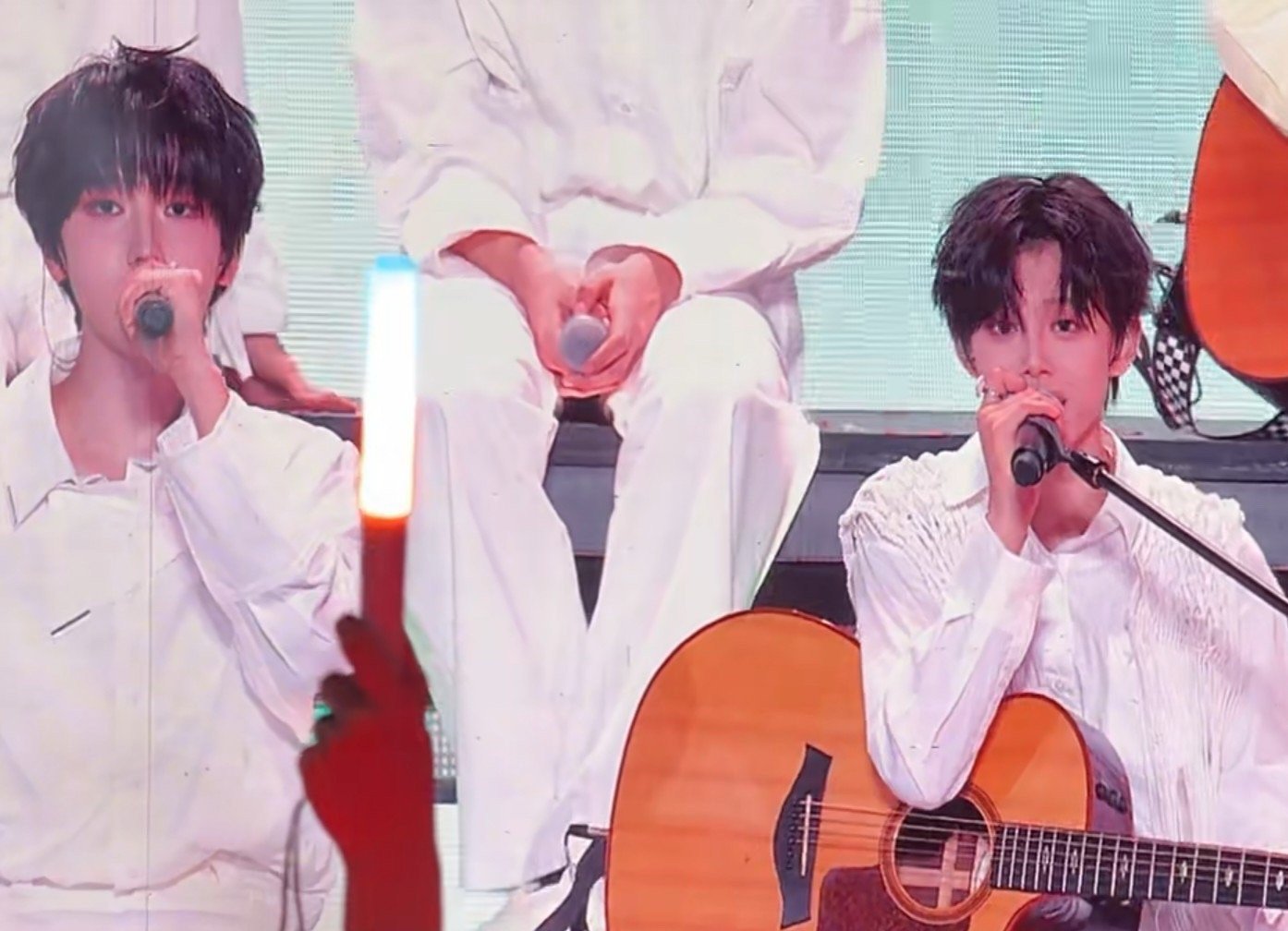 聂玮辰陈思罕同框TF家族四代新音舞台，聂玮辰和陈思罕同框演唱《想把你唱给我听》的