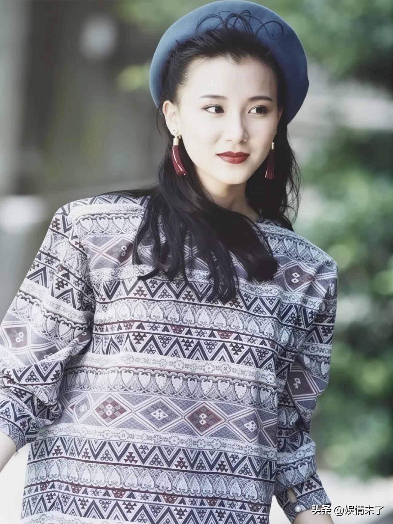 萧蔷、林志玲都拥有过“台湾第一美女”的头衔。世人多夸赞林志玲高情商、处事谦和，再