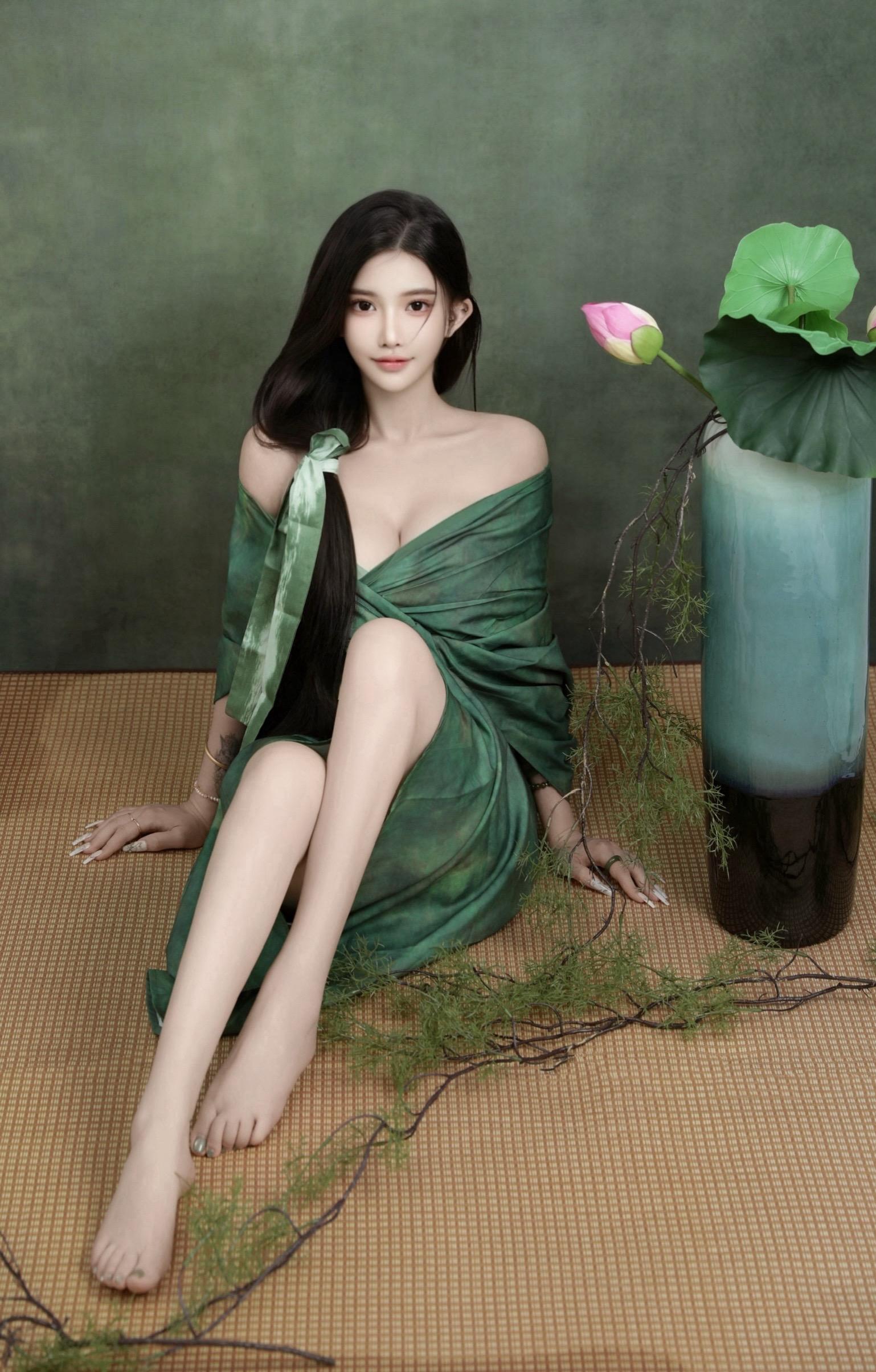 春有百花 夏有荷🪷。