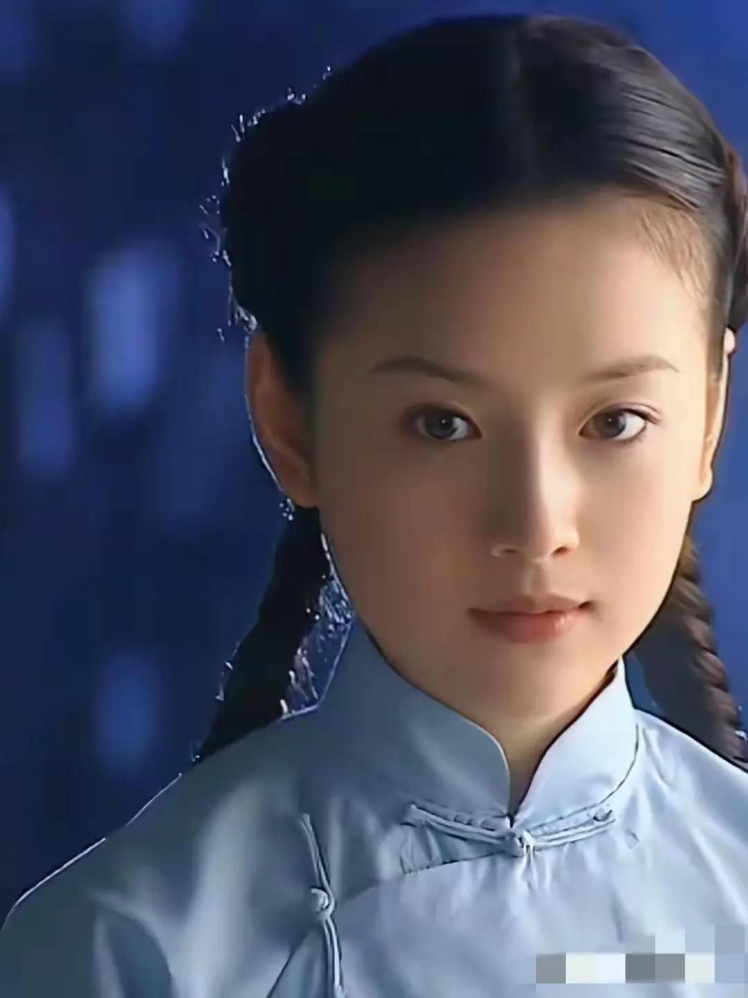 董洁倘若没有和王大治那档子事，应该不至于混到现在这样！
   现在许多人是想不明