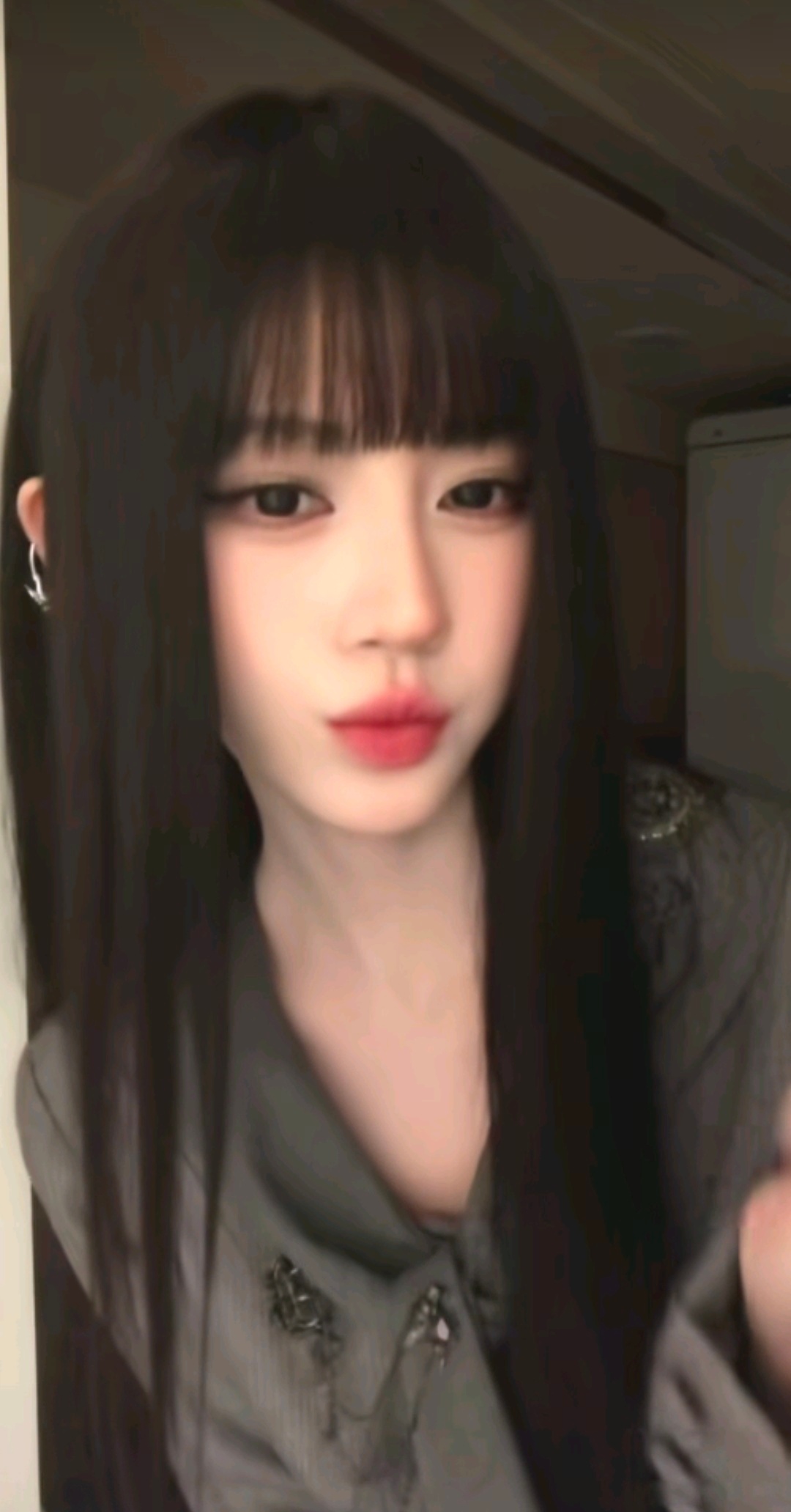 鞠婧祎苏绿夏手势舞鞠婧祎耳钉太帅了 🫘舞来袭！超级好看呀 姐姐好会跳~ 