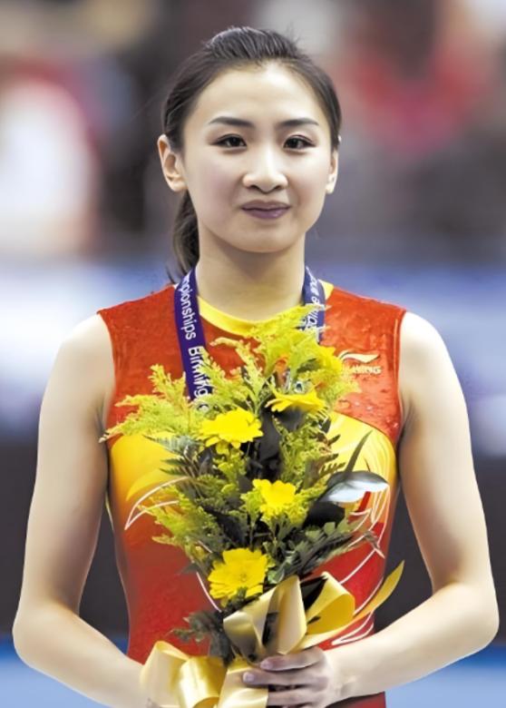 “退亲吧！”2019年，30岁的奥运冠军何雯娜身怀五月身孕，与38岁身家过亿的离