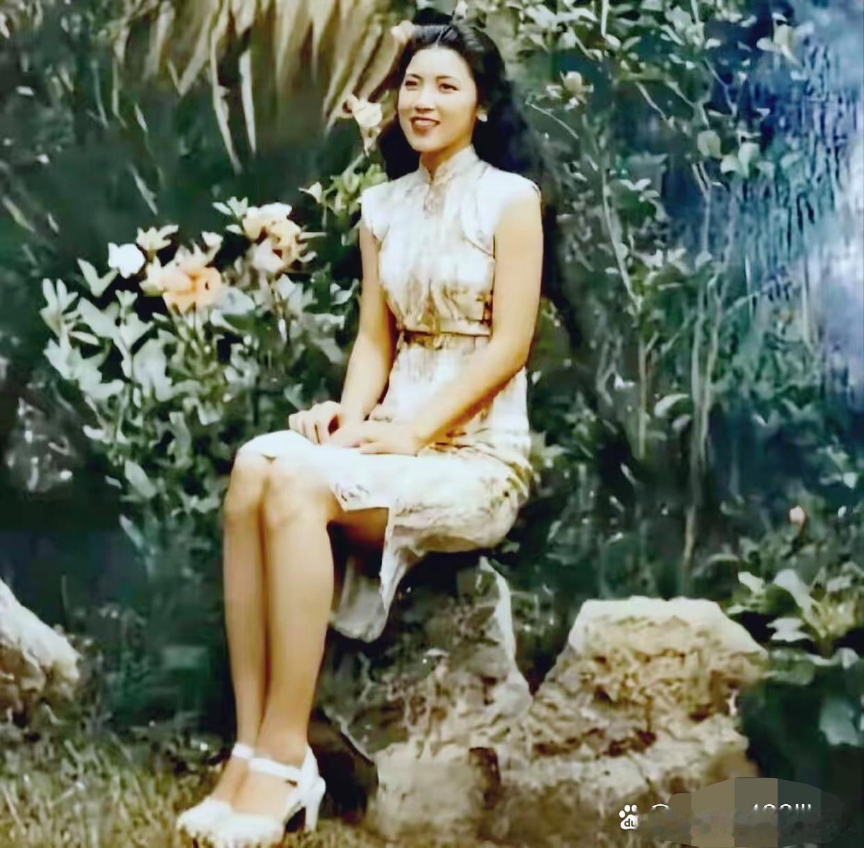 张灵甫夫人王玉玲1946年照片 