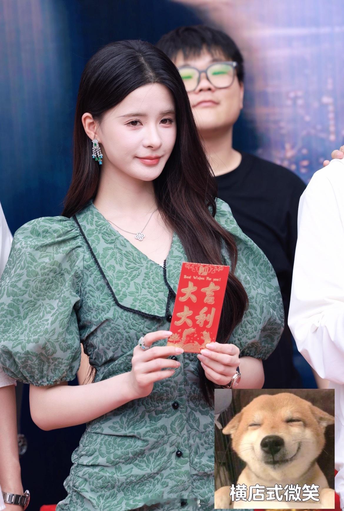 孟娜 张庭睿《如你期许》开机大吉十分养眼 
