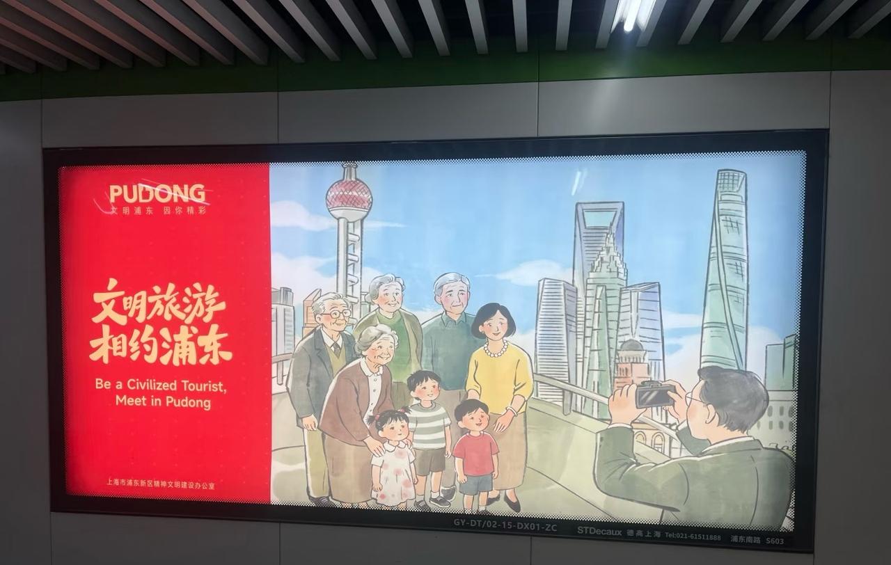 四个老人，一对夫妻，三个小孩，拼三胎

设想一下，等夫妻俩45左右的时候，三个孩