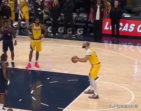 今日常规赛，步行者以113-114不敌快船，最后时刻错失两罚，未能绝杀。托平赛后