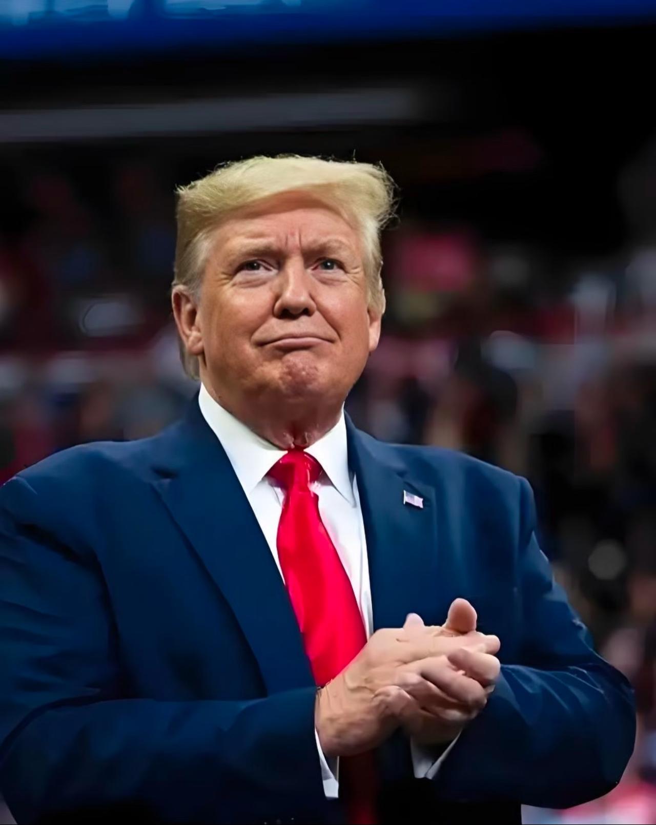 特朗普1月16日在白宫接受记者提问，当询问他如何看待加拿大总理卡尼与中国签署贸易