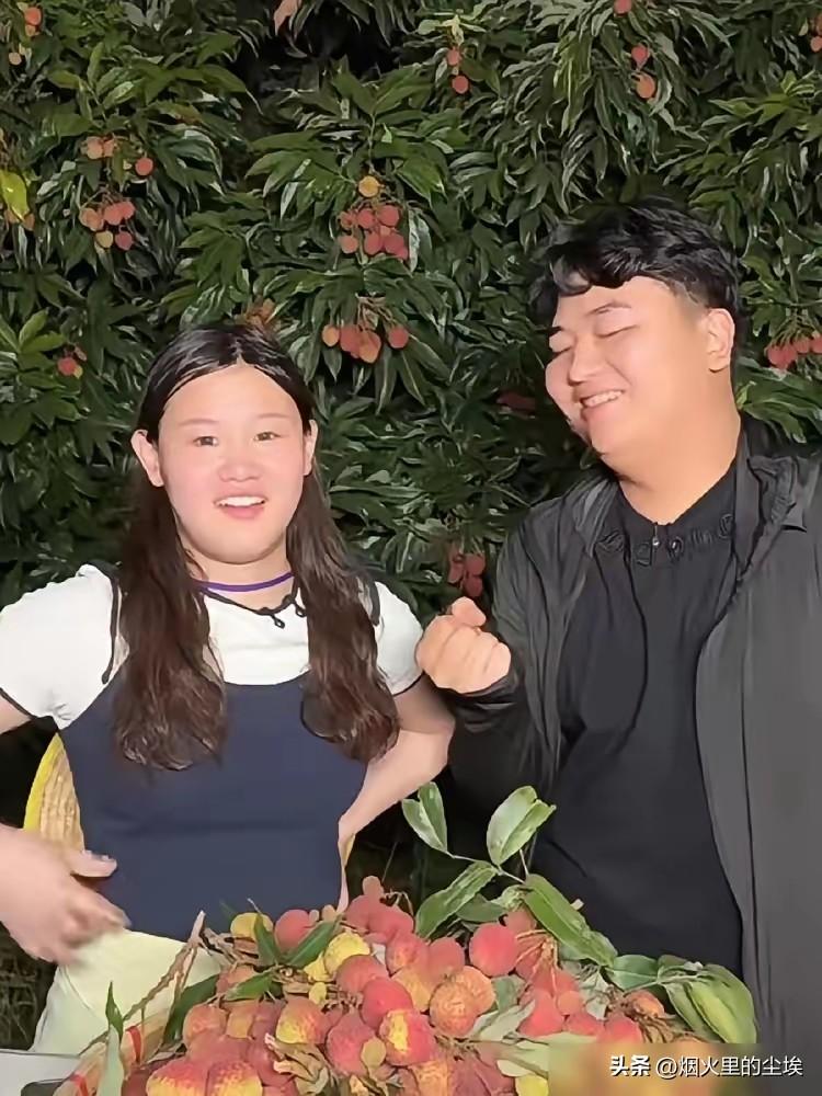 全进华和张家齐这四场助农直播的战绩，我算下来真的挺吃惊的。两场荔枝直播加起来卖了