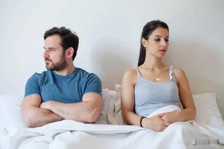 女人对老公说：我认识一个男人很大方，我想和他交朋友，我保证对你不变心，不但永远不