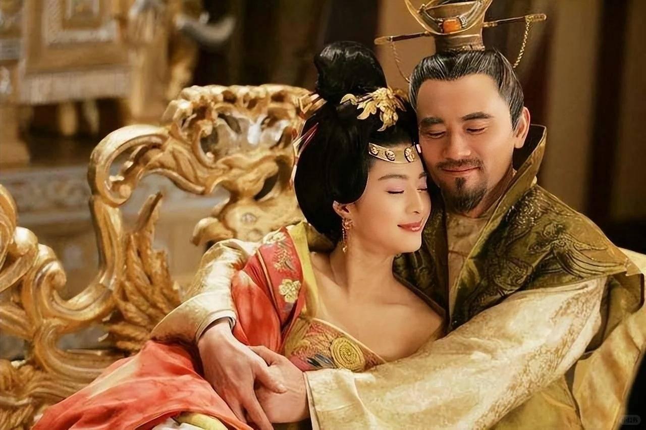 说一个残酷的真相：帝王晚年变昏庸，这根本就不是“变”的问题，而是“漏”的问题。