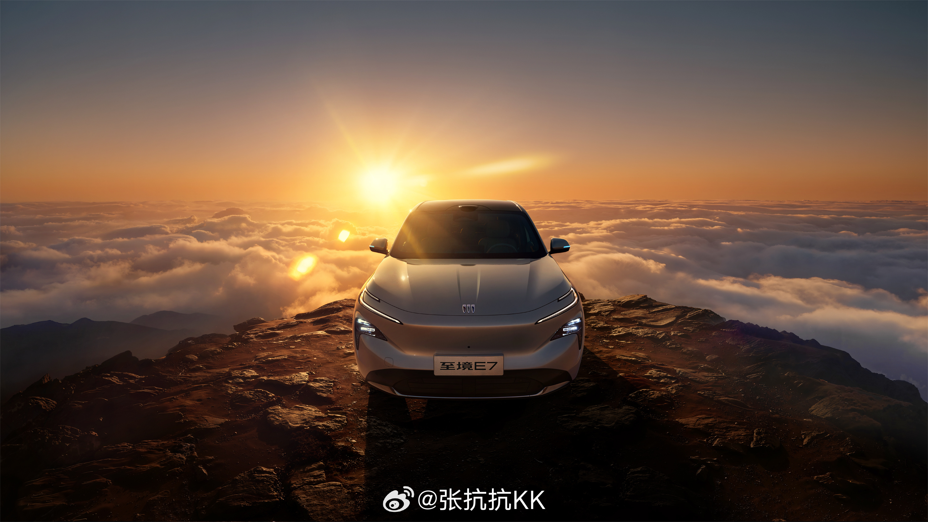 别克高端新能源子品牌「至境」，旗下首款 SUV 正式定名 至境 E7。“E”取自