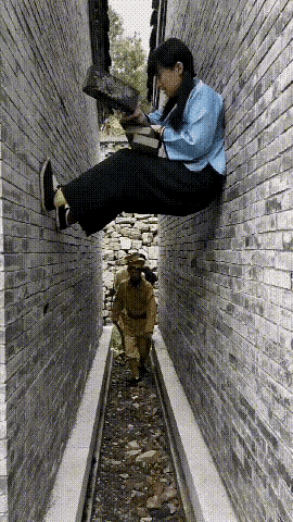 这是“娱乐至死”吗？这电视剧的编剧病了，导演也有病了，
还有谁也有病了？
大家说