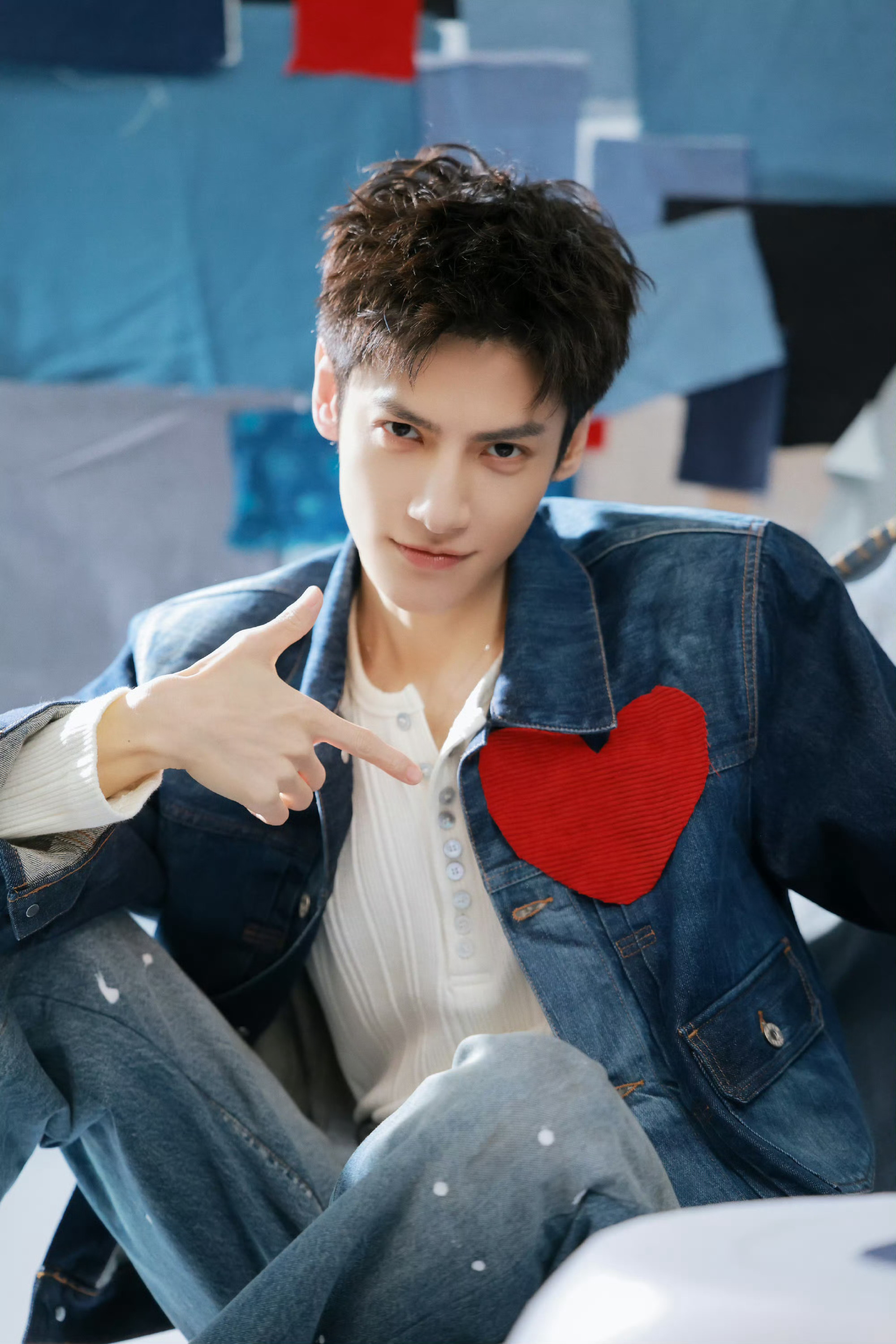 壁纸/头像/罗云熙 ​​​