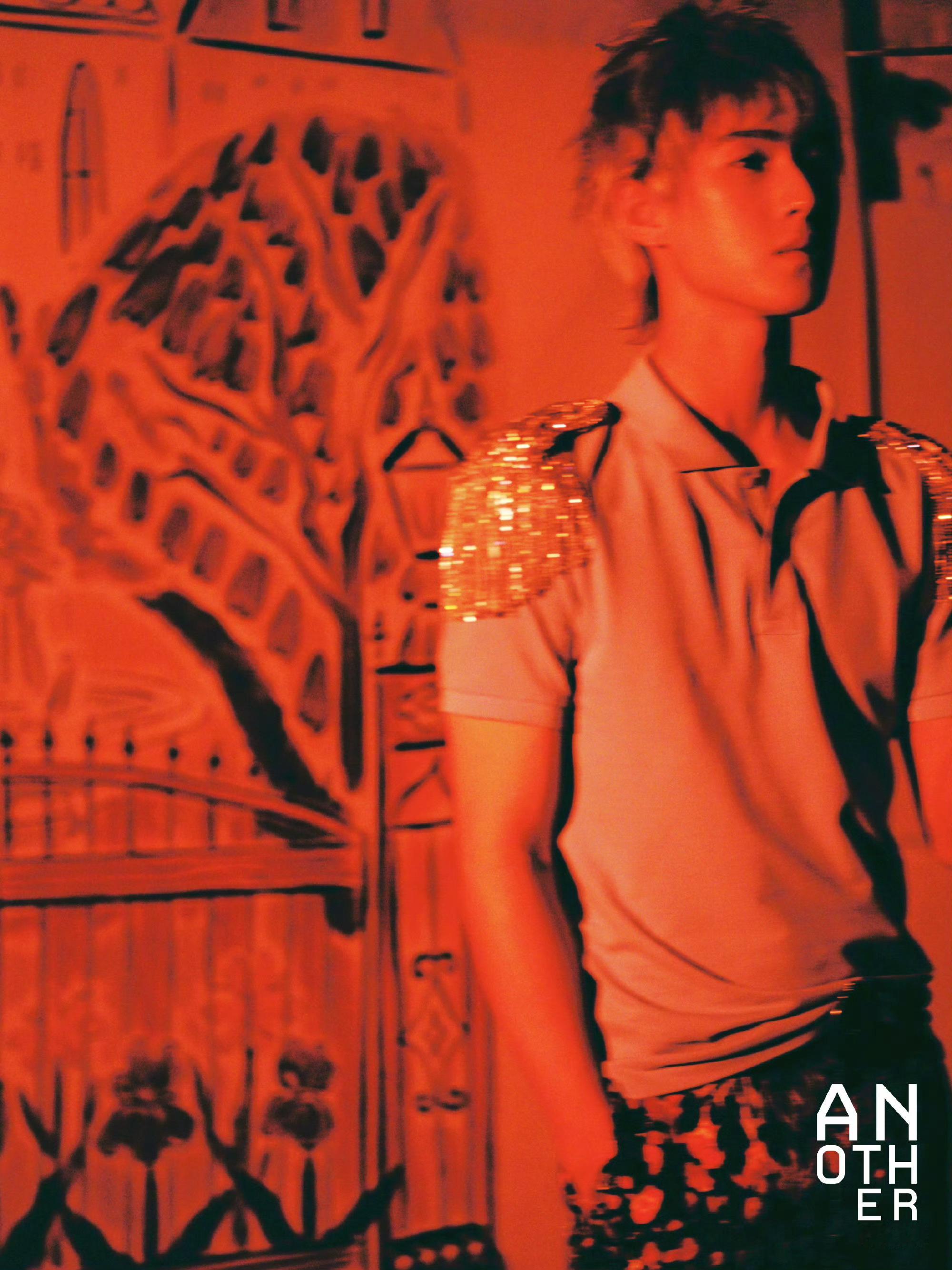 李昀锐登Another Man Issue19封面，金发冷峻气场拉满，DIOR2