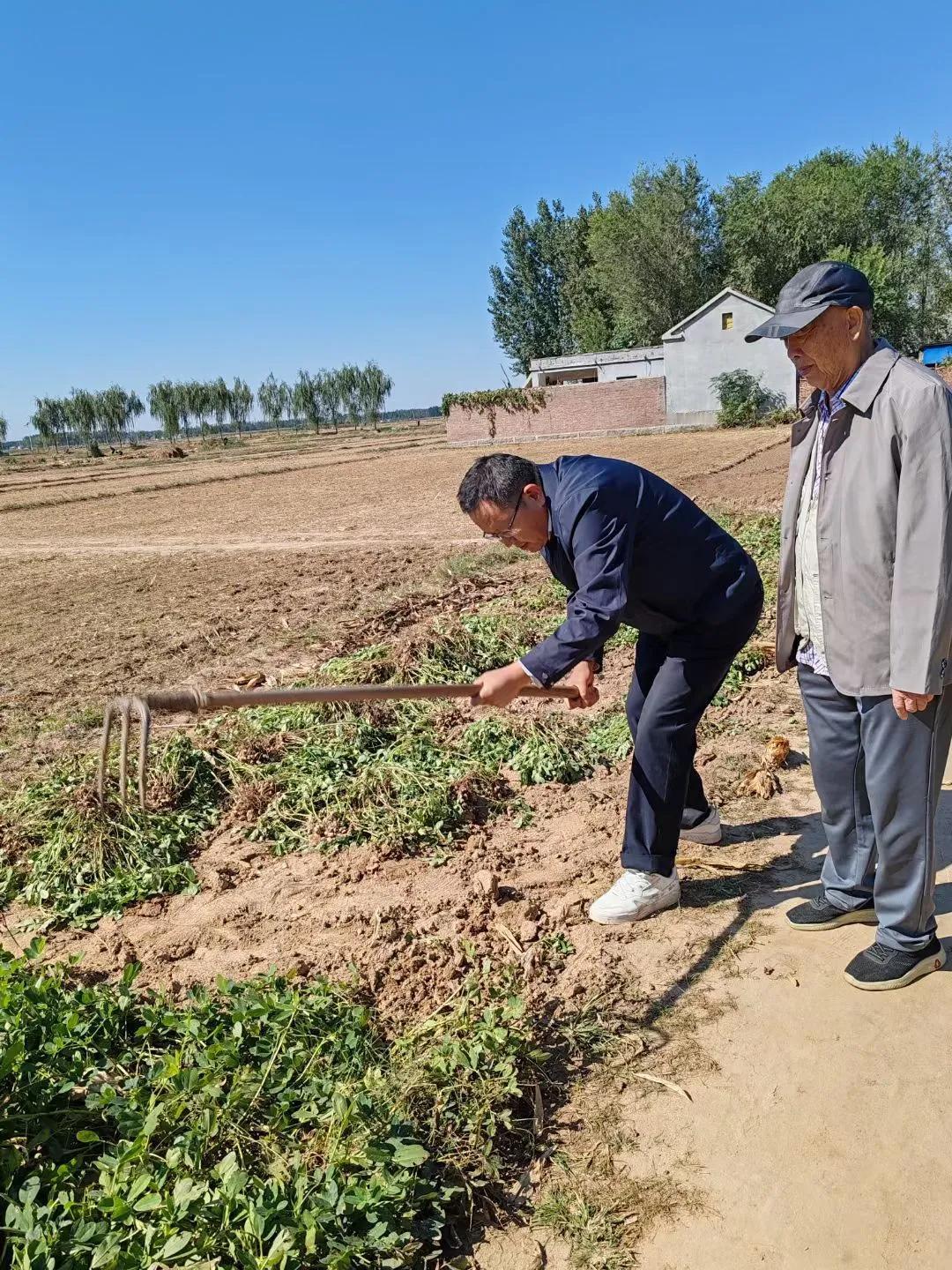 假期回故乡，陪同85岁的岳父来看真实的繁荣的山东和山东民间蕴藏的伟大战力，老人家