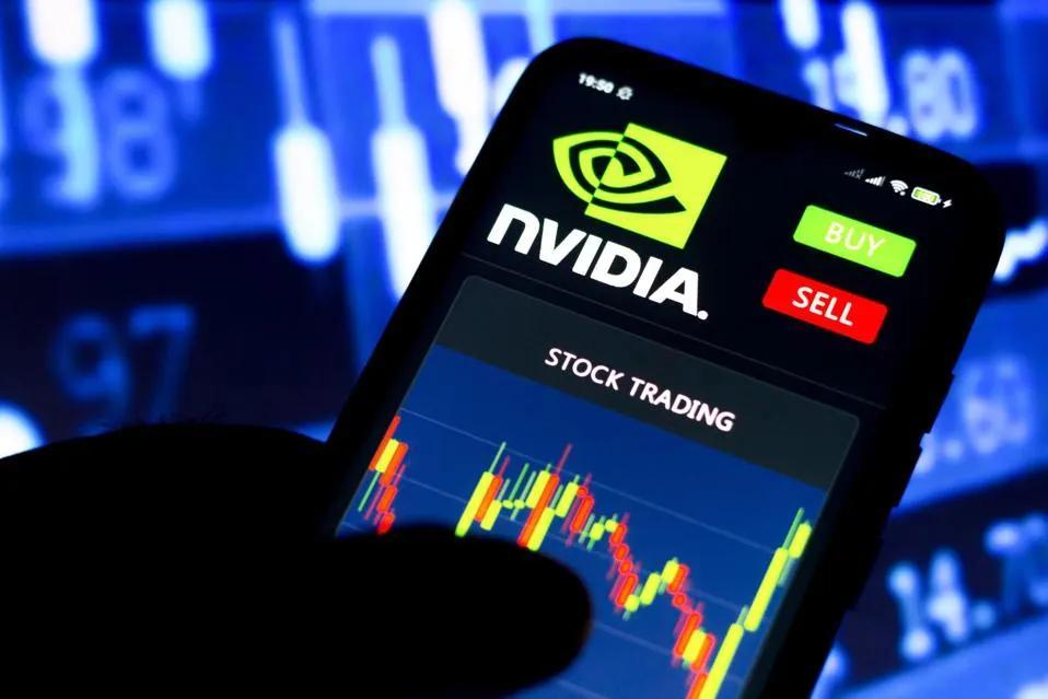 也算是一个值得期待点？消息人士称美国芯片公司CEO计划前往华盛顿商讨中国政策。7