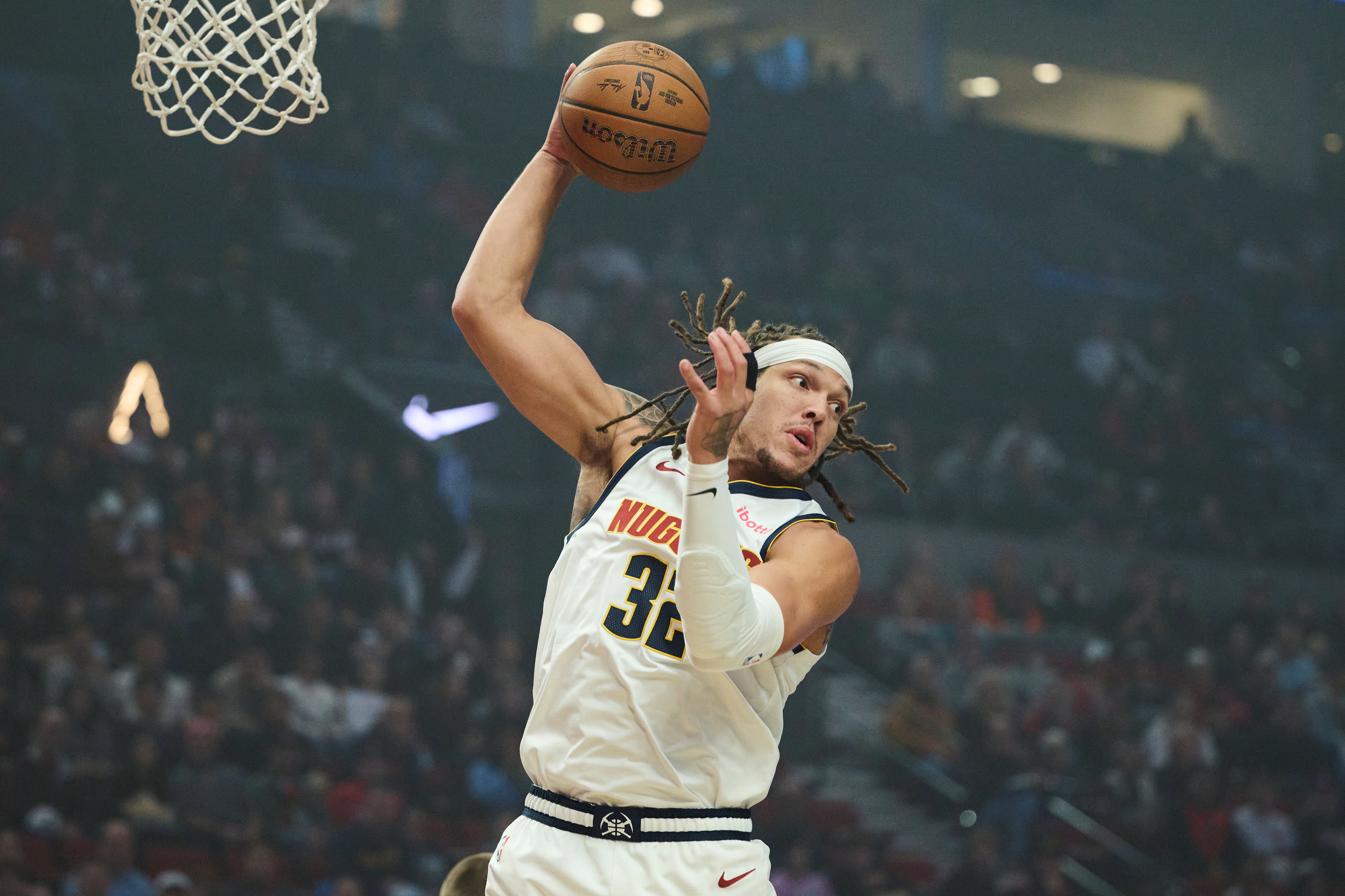 明早10点半 掘金vs火箭 掘金那边 ，阿隆戈登￼（腿筋伤病管理）大概率出战。