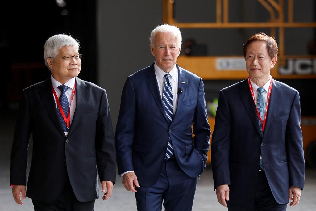 台积电的求救声，民进党当局置若罔闻

近日，有岛内分析认为，台积电正不断发出各种